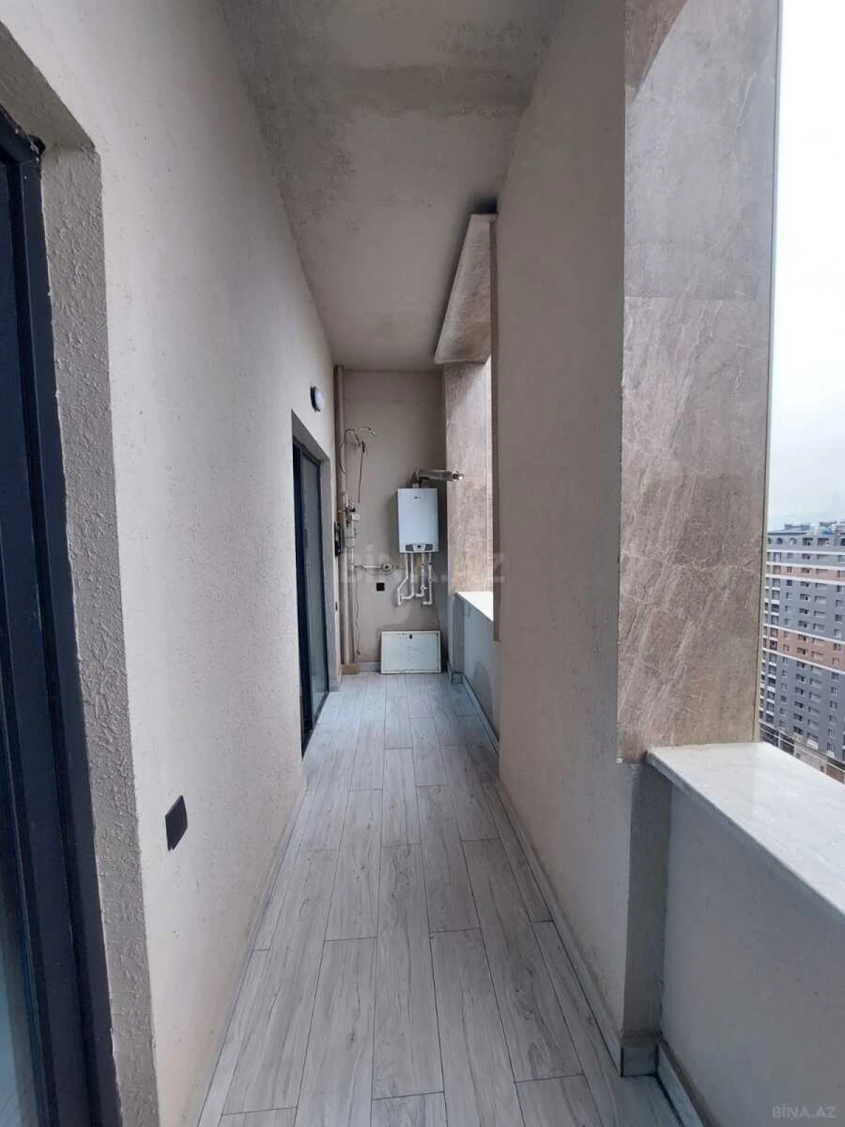 Satılır 3 otaqlı mənzil 95 m²
