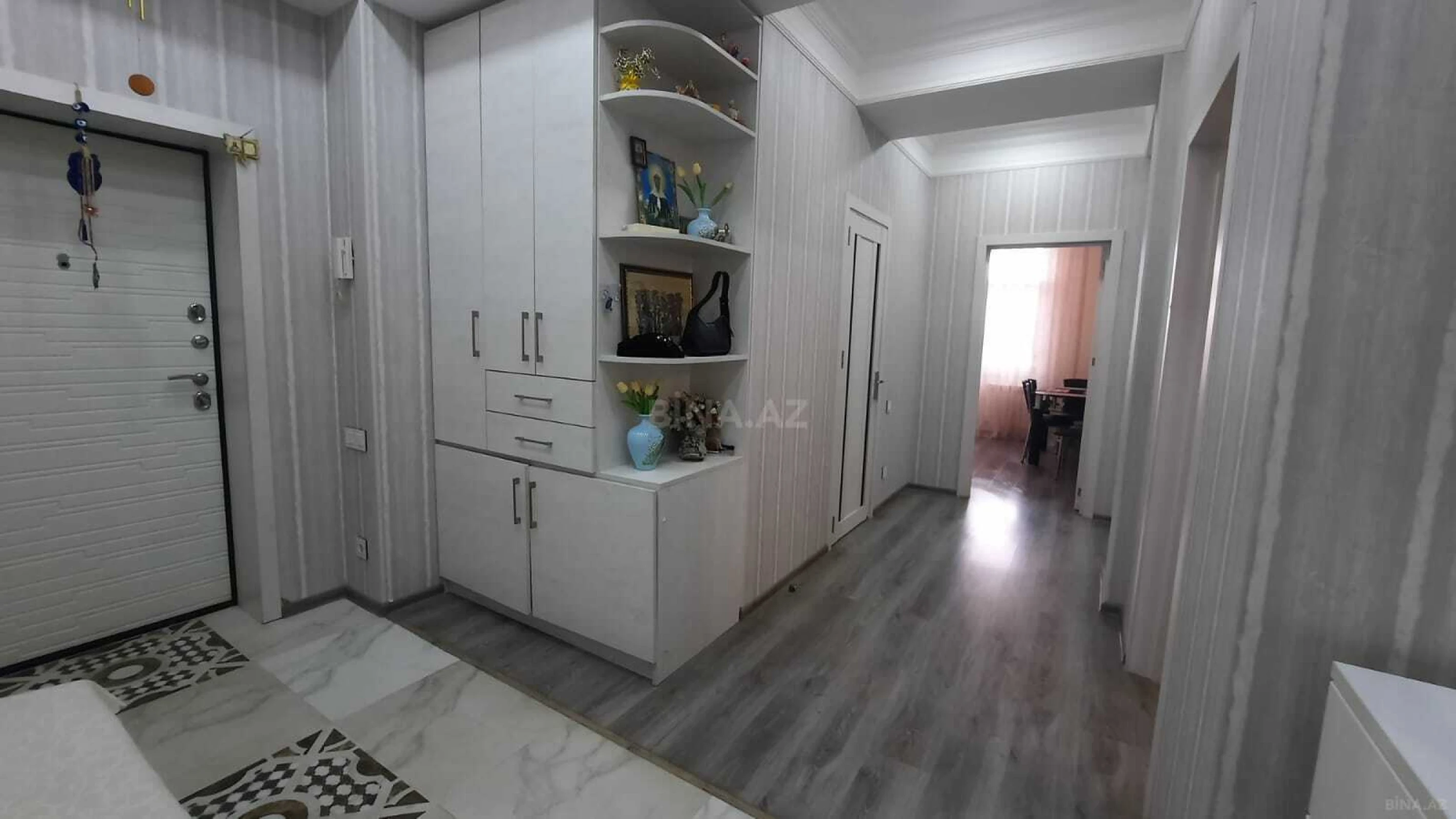 Kirayə verilir 3 otaqlı mənzil 105 m²