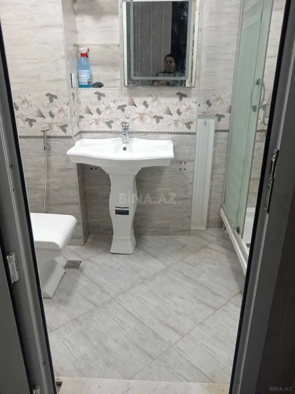 Kirayə verilir 3 otaqlı mənzil 105 m²