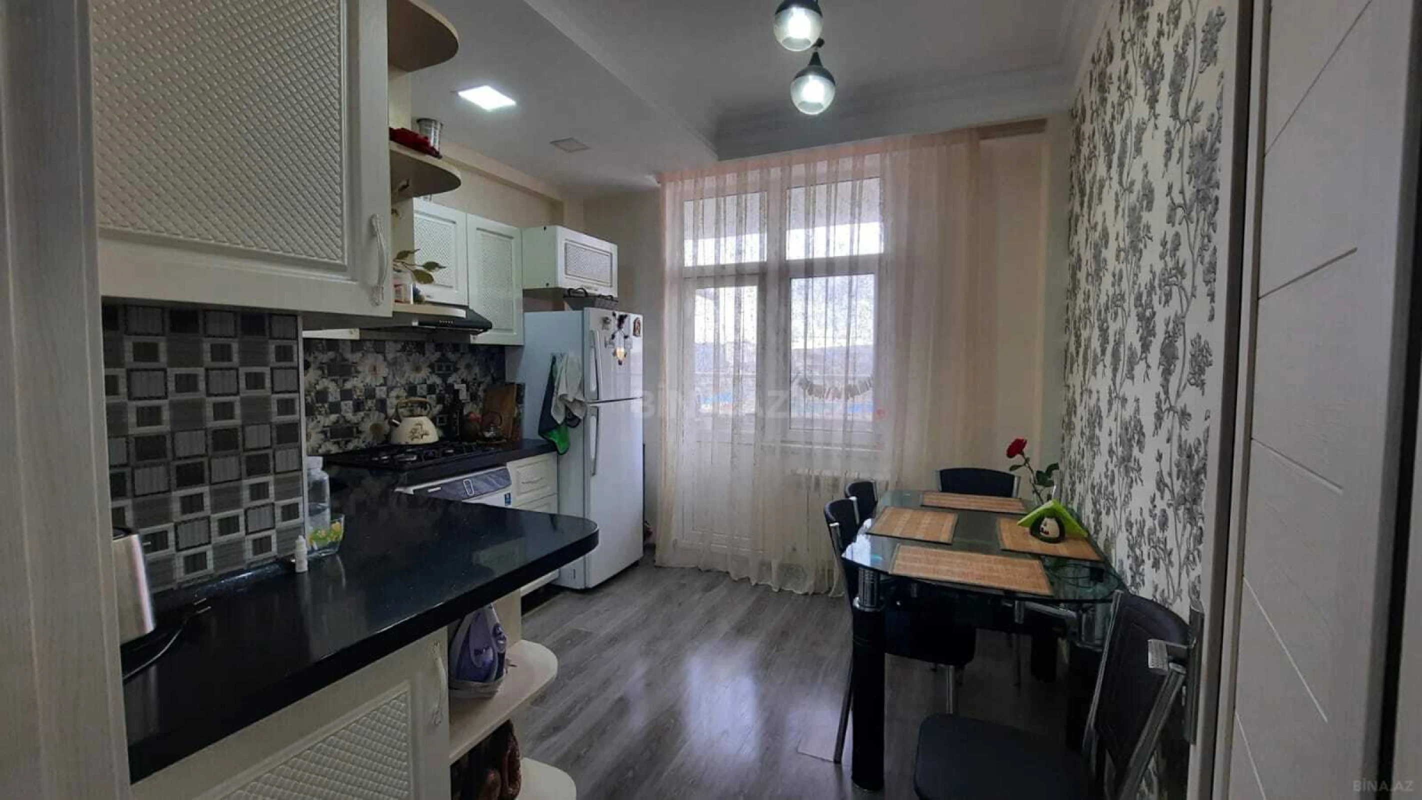 Kirayə verilir 3 otaqlı mənzil 105 m²