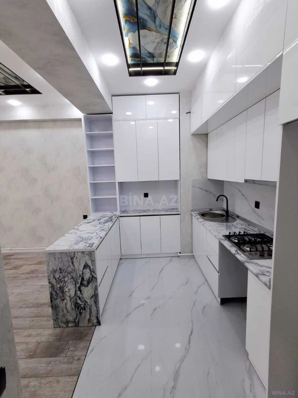Satılır 3 otaqlı mənzil 75 m²