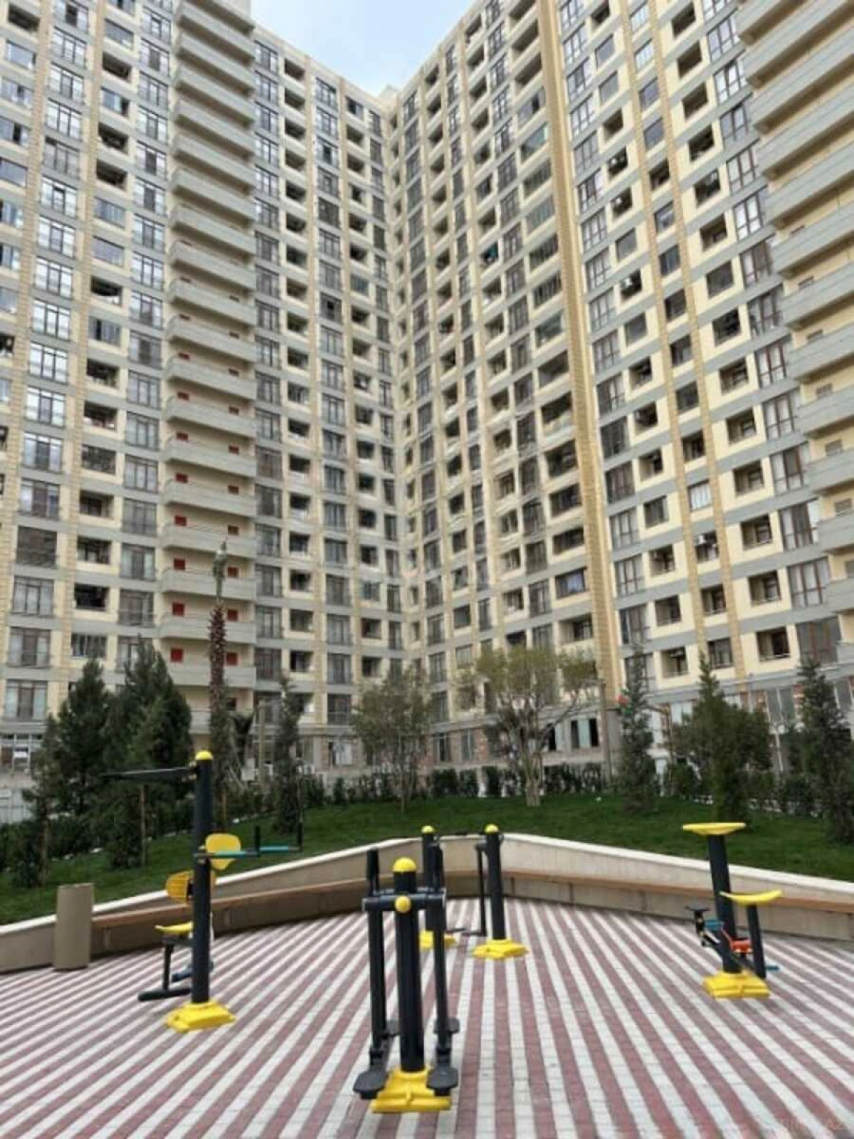 Satılır 3 otaqlı mənzil 75 m²