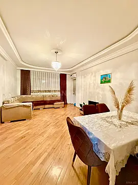 Satılır 2 otaqlı mənzil 102 m²