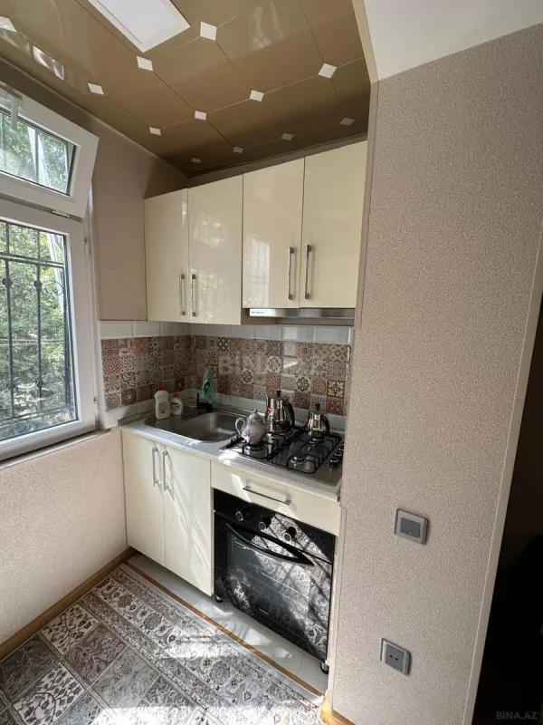 Kirayə verilir 2 otaqlı mənzil 31 m²
