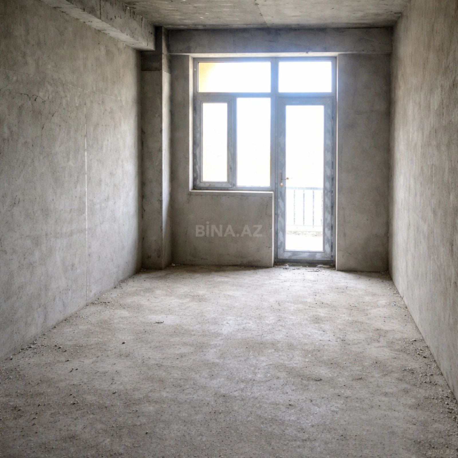 Satılır 3 otaqlı mənzil 102 m²