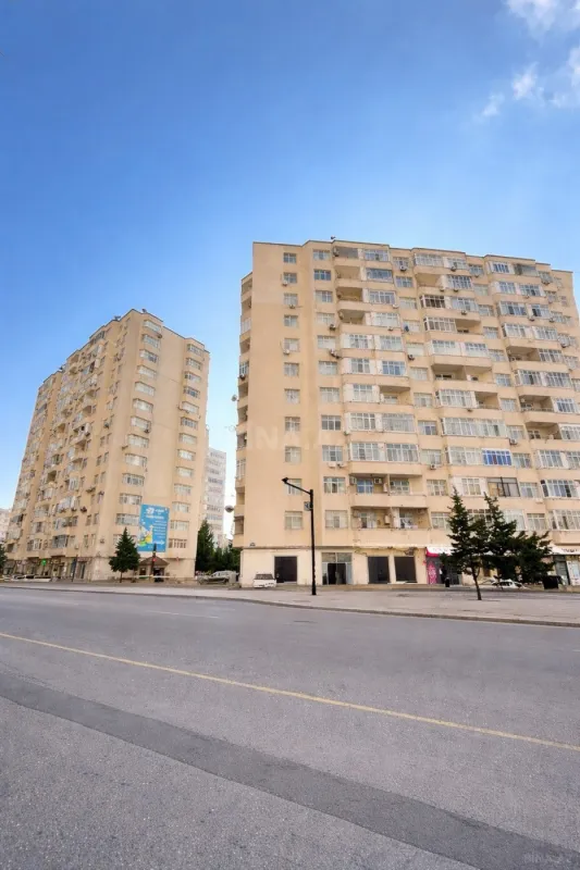 Satılır 3 otaqlı mənzil 102 m²