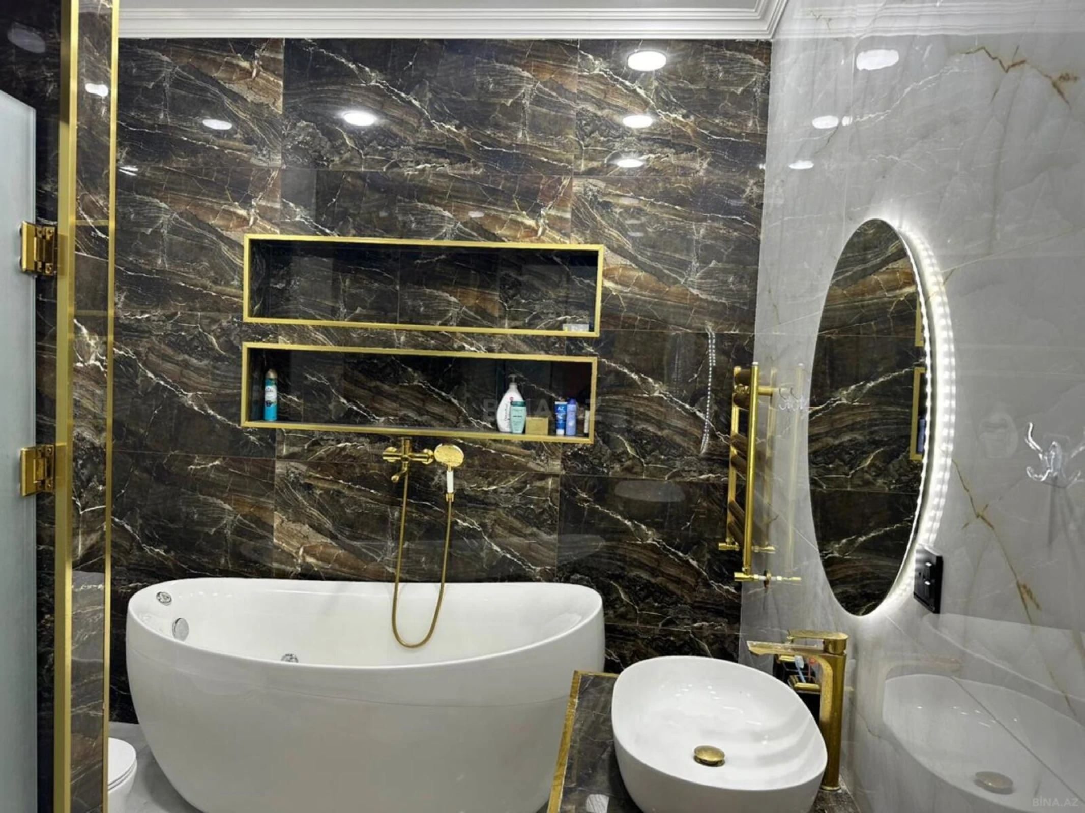 Kirayə verilir 3 otaqlı mənzil 145 m²