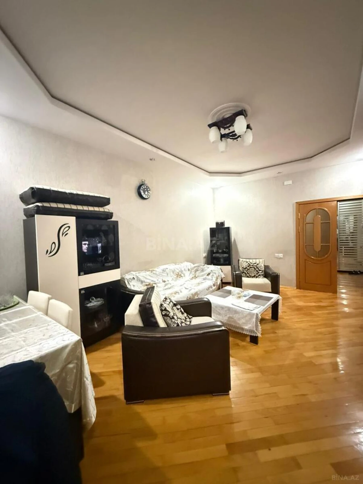 Satılır 3 otaqlı mənzil 110 m²