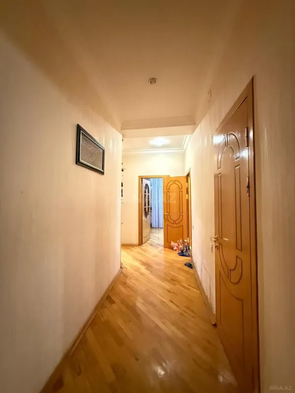 Satılır 3 otaqlı mənzil 110 m²