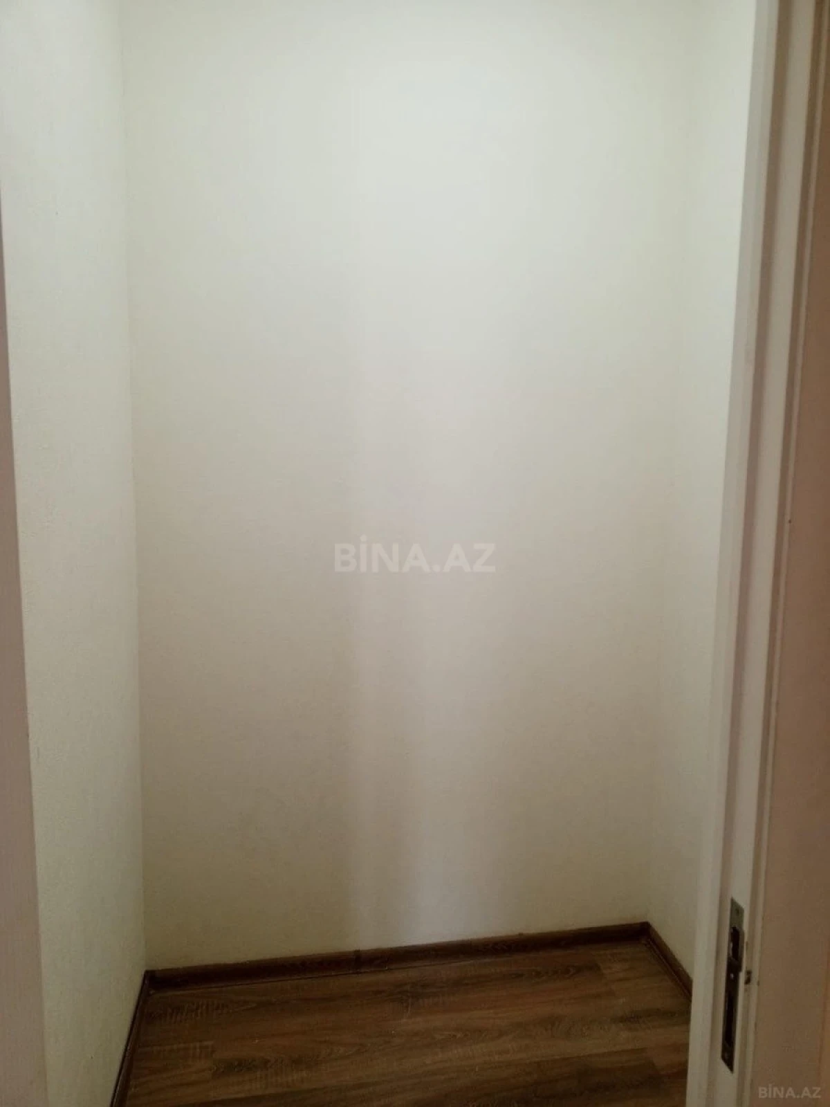 Satılır 2 otaqlı mənzil 58 m²