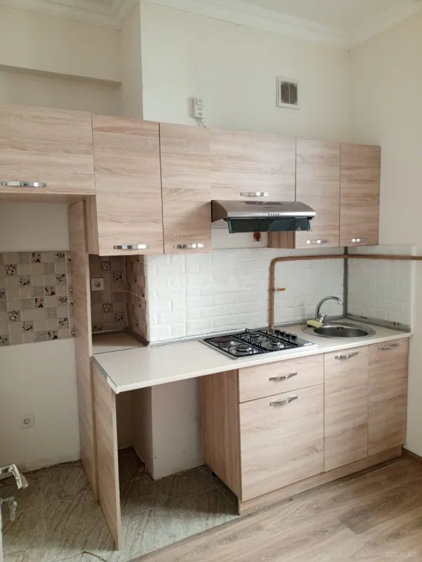 Satılır 2 otaqlı mənzil 58 m²