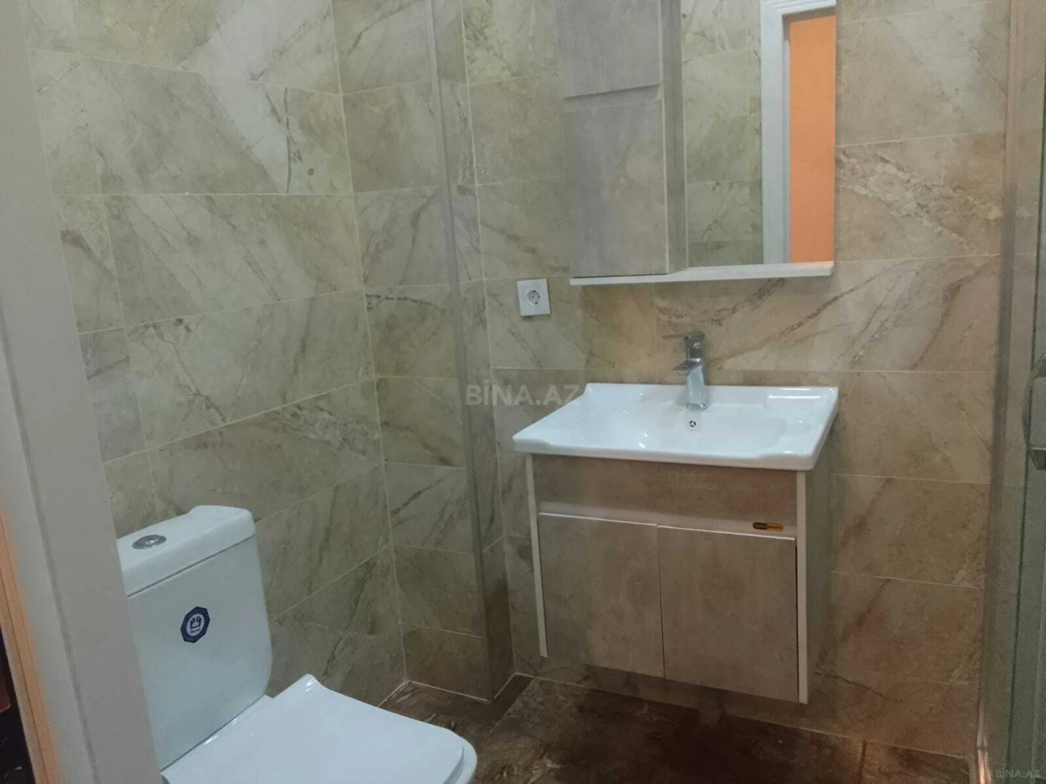 Kirayə verilir 2 otaqlı mənzil 67.4 m²