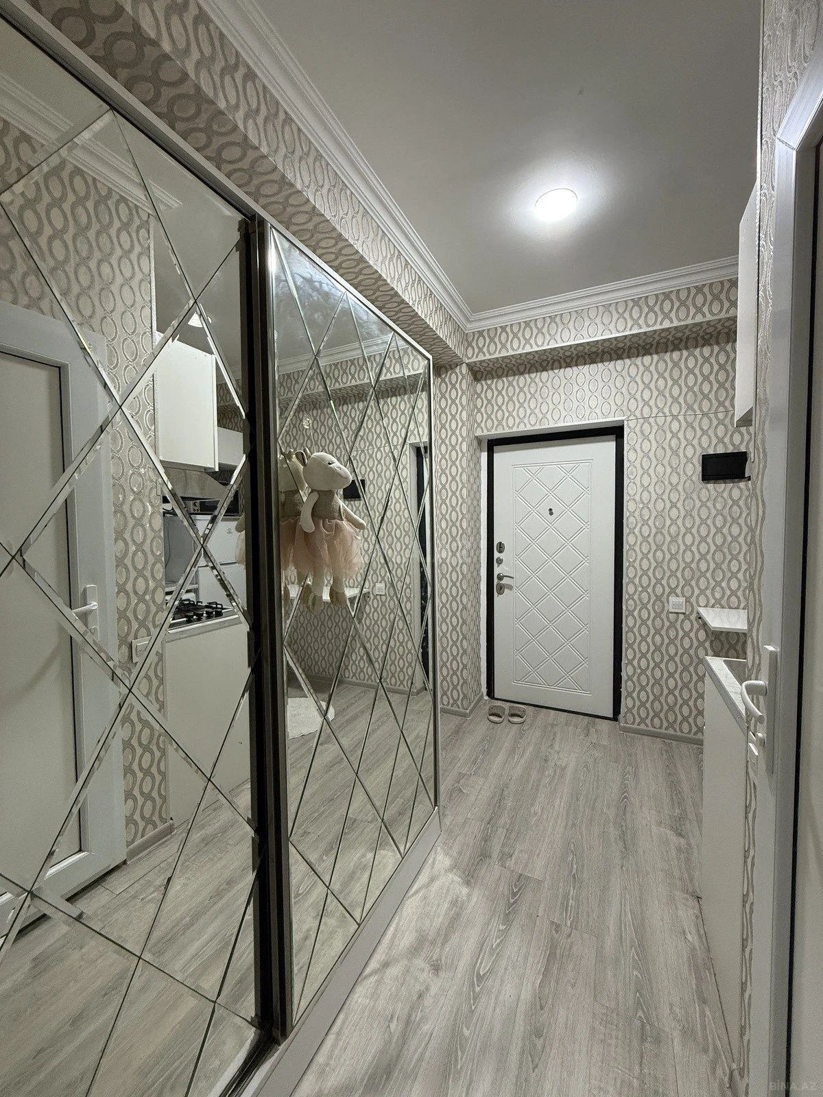 Satılır 2 otaqlı mənzil 44 m²