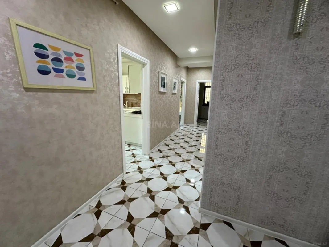 Kirayə verilir 4 otaqlı mənzil 145 m²