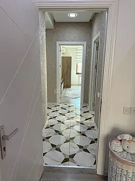Kirayə verilir 4 otaqlı mənzil 145 m²