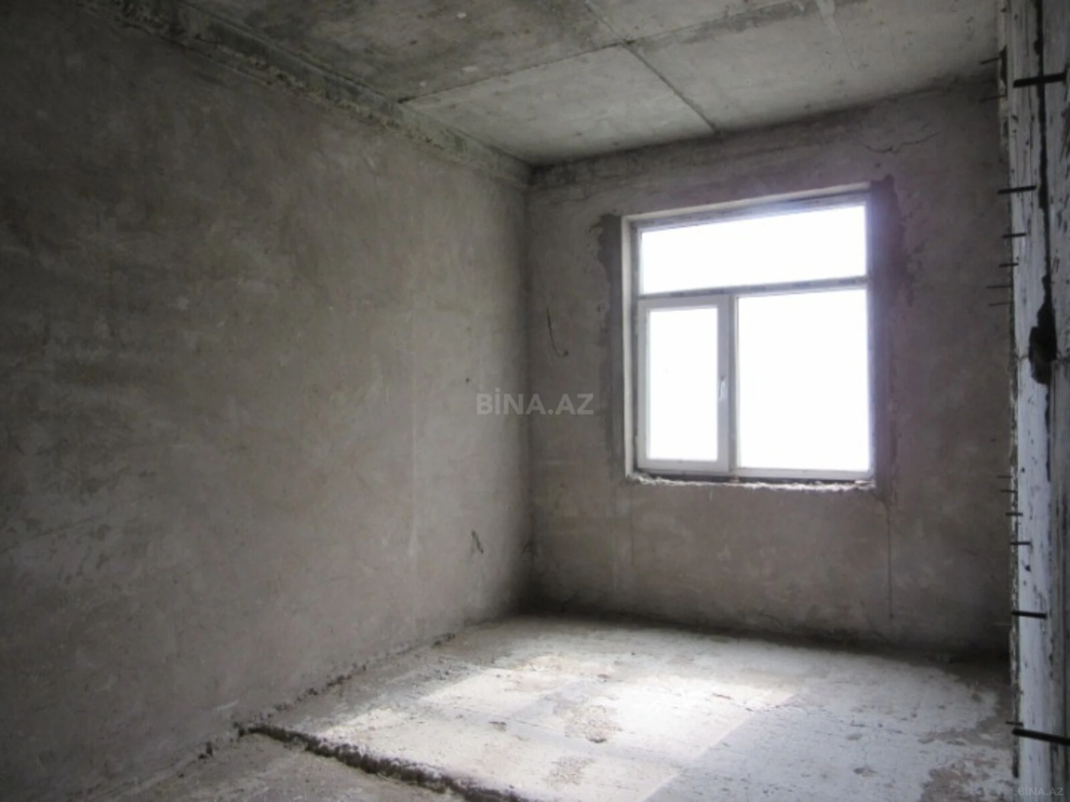 Satılır 2 otaqlı mənzil 79 m²