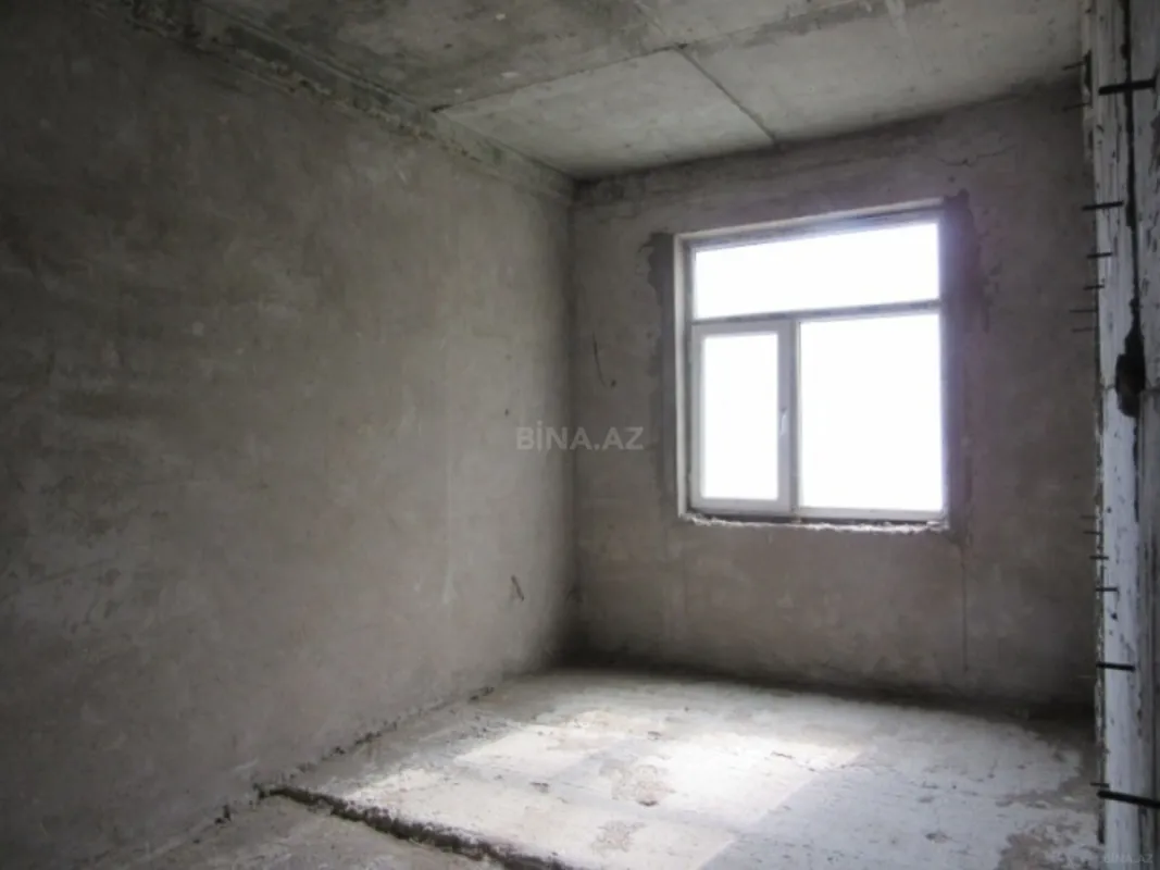 Satılır 2 otaqlı mənzil 79 m²