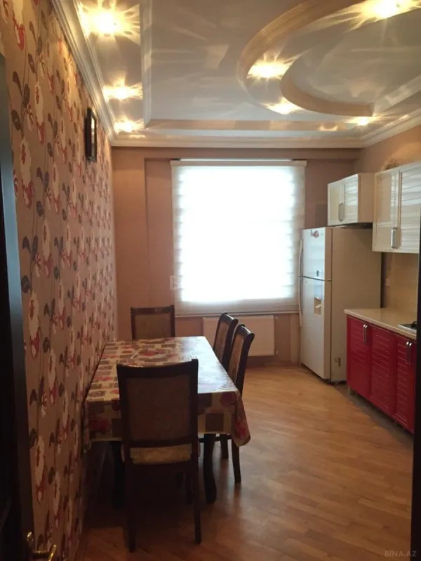 Satılır 2 otaqlı mənzil 85 m²