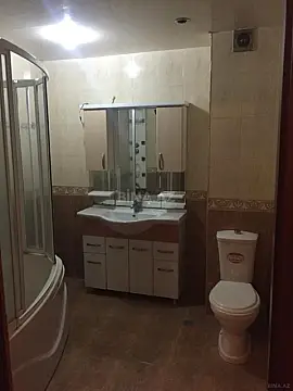 Satılır 2 otaqlı mənzil 85 m²