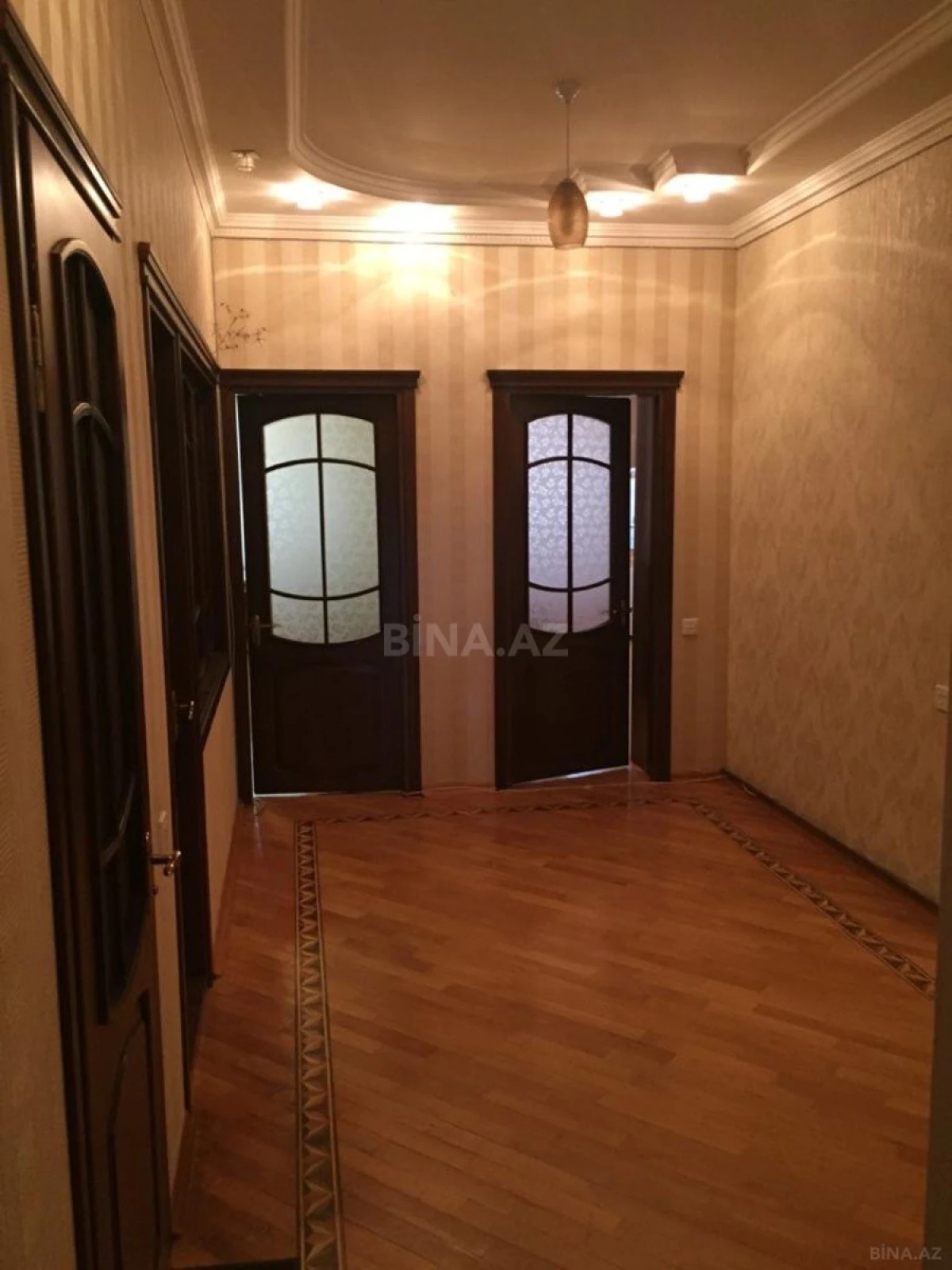 Satılır 2 otaqlı mənzil 85 m²