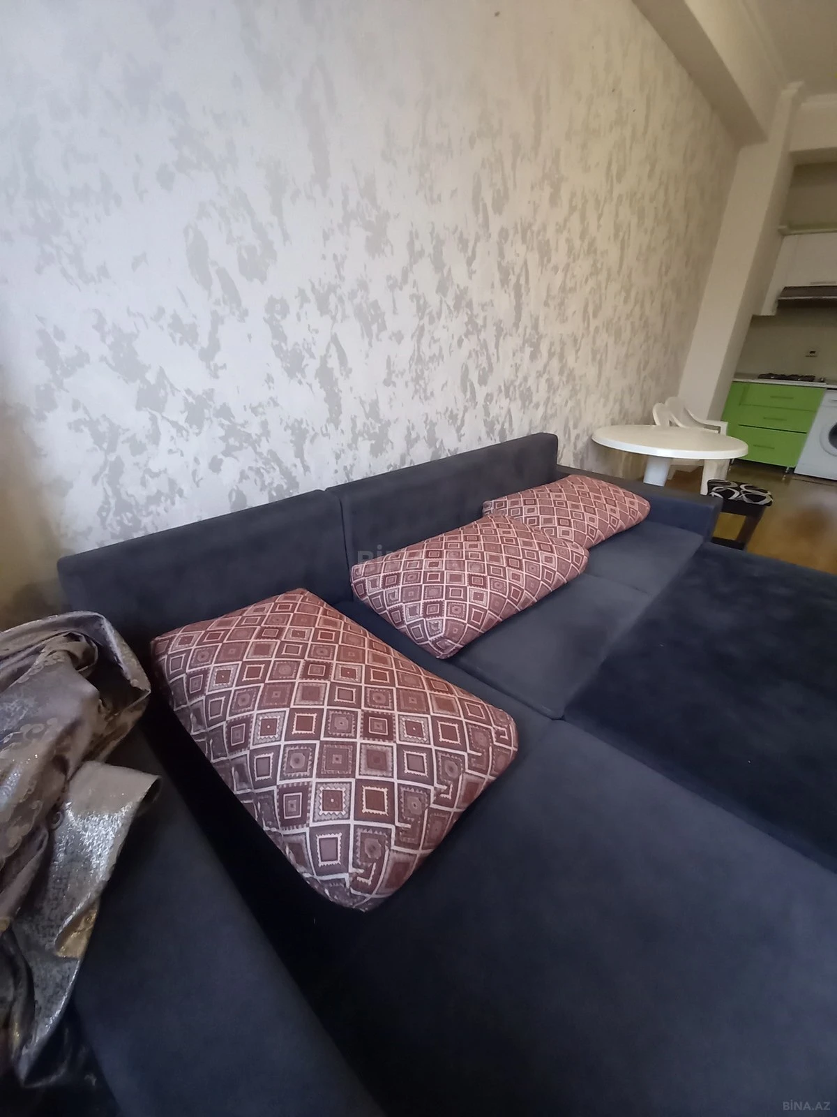 Kirayə verilir 2 otaqlı mənzil 44 m²