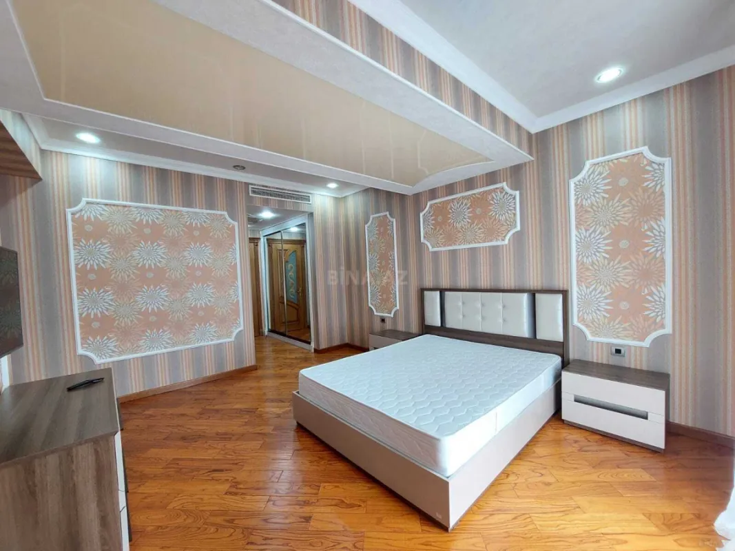 Kirayə verilir 5 otaqlı mənzil 320 m²