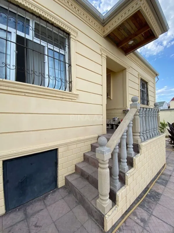 Satılır 3 otaqlı həyət evi 100 m²