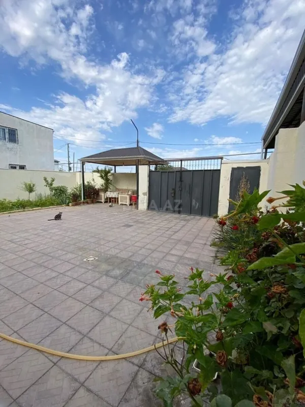Satılır 3 otaqlı həyət evi 100 m²
