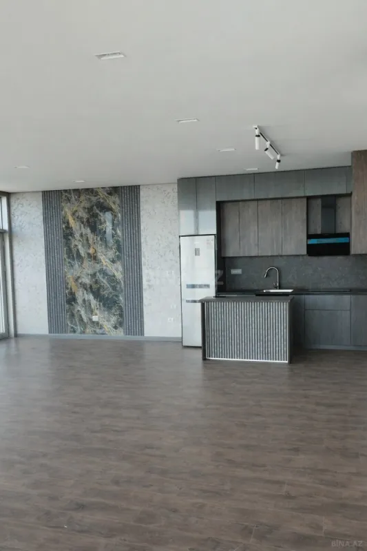 Kirayə verilir 3 otaqlı mənzil 150 m²