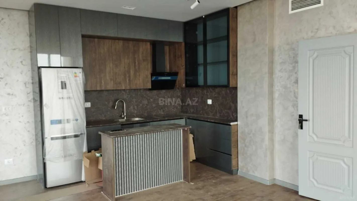 Kirayə verilir 3 otaqlı mənzil 150 m²