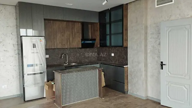 Kirayə verilir 3 otaqlı mənzil 150 m²