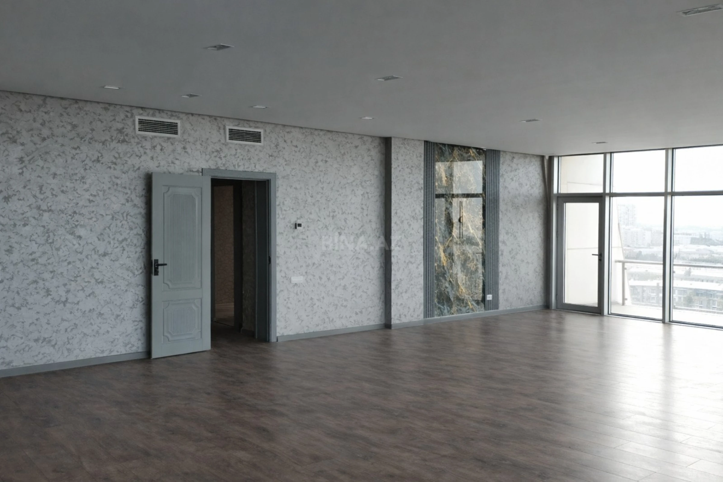 Kirayə verilir 3 otaqlı mənzil 150 m²