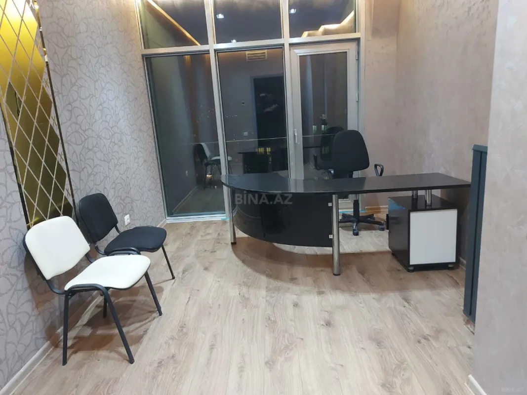 Kirayə verilir 3 otaqlı mənzil 150 m²