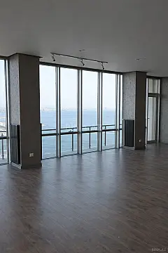 Kirayə verilir 3 otaqlı mənzil 150 m²