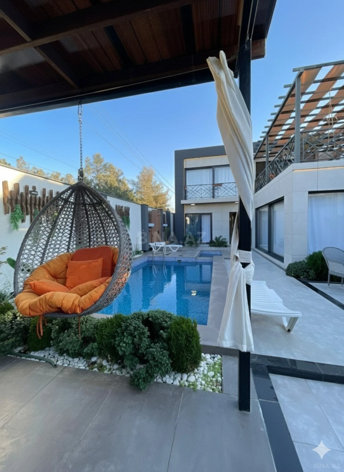 Kirayə verilir 4 otaqlı həyət evi 300 m²
