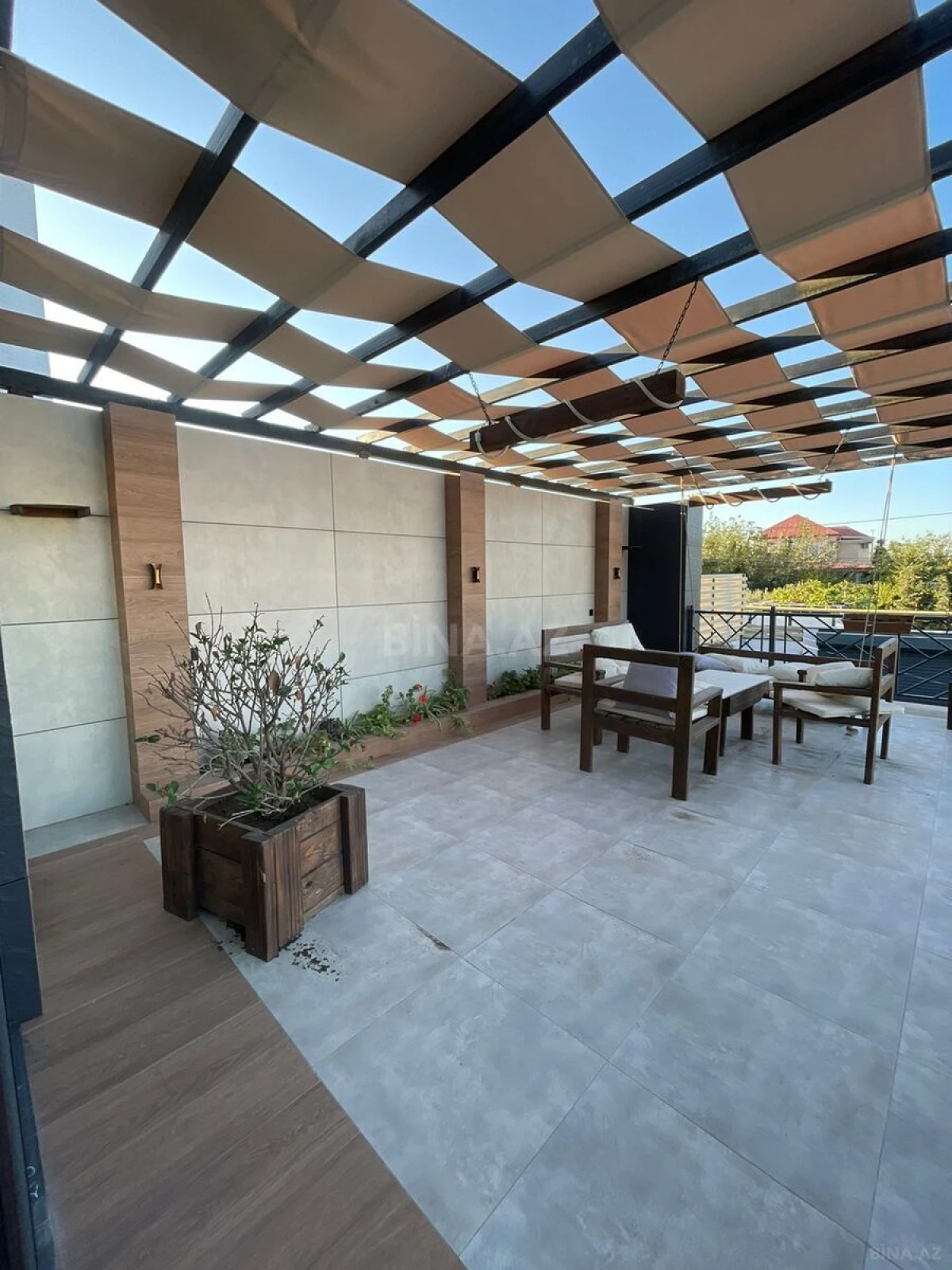 Kirayə verilir 4 otaqlı həyət evi 300 m²