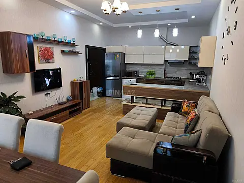 Kirayə verilir 2 otaqlı mənzil 73 m²