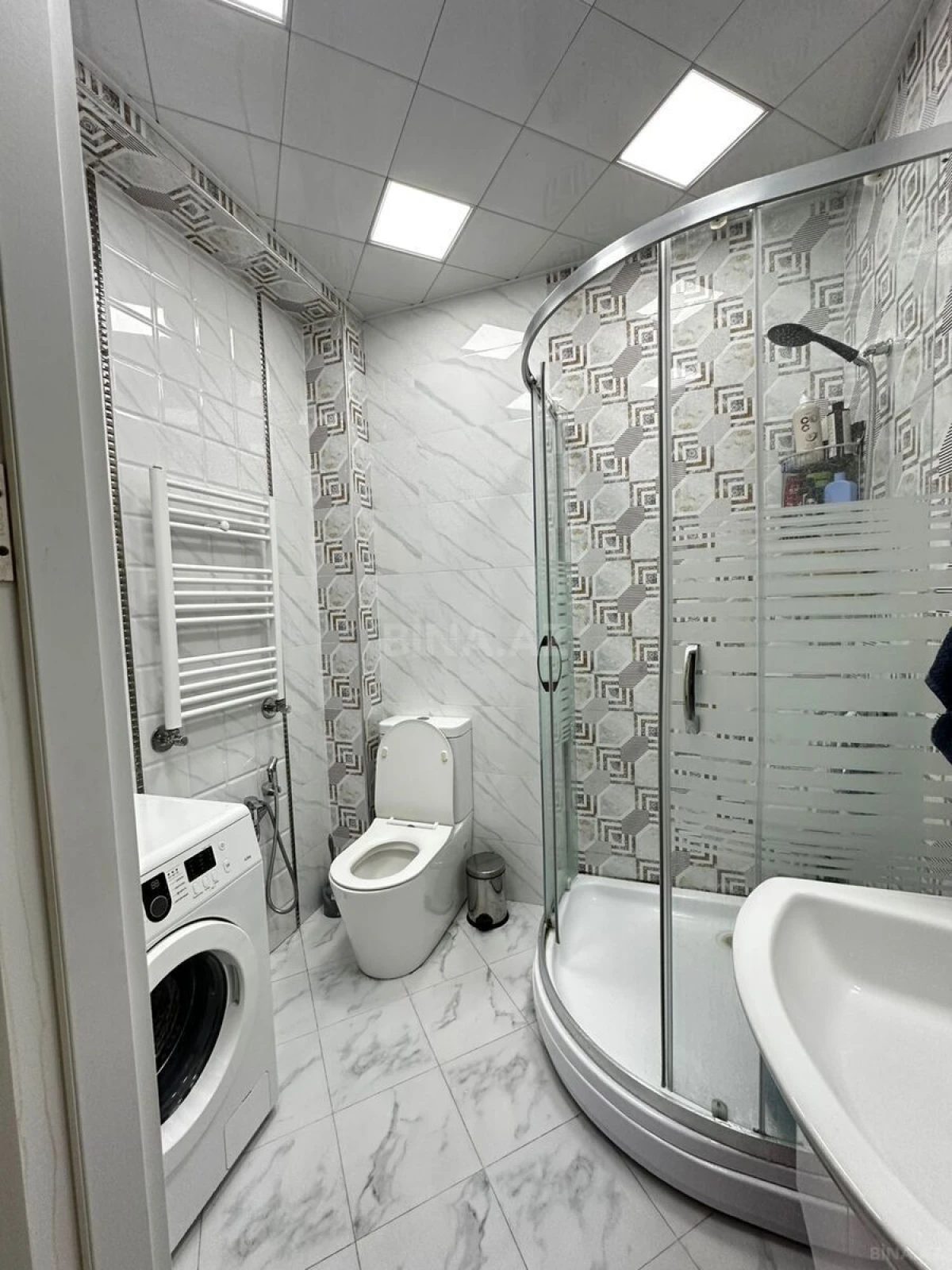 Satılır 2 otaqlı mənzil 60 m²