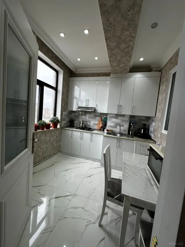 Satılır 2 otaqlı mənzil 60 m²