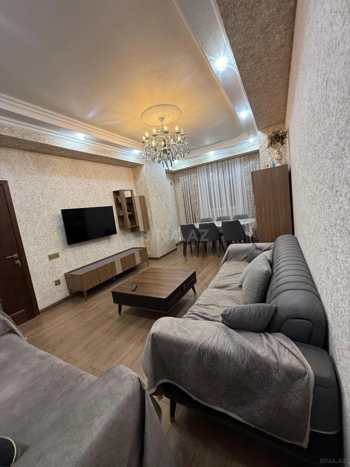 Satılır 2 otaqlı mənzil 86 m²