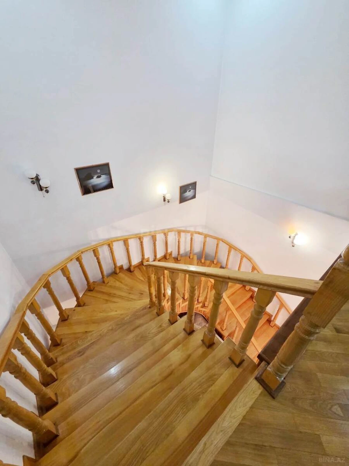 Kirayə verilir 7 otaqlı həyət evi 300 m²