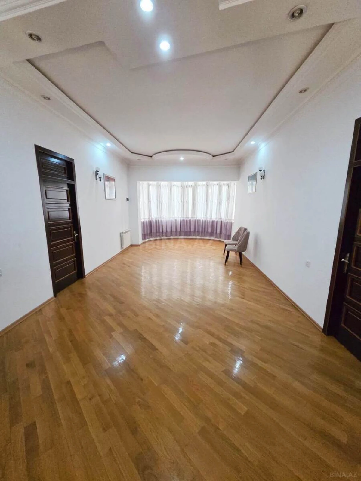 Kirayə verilir 7 otaqlı həyət evi 300 m²