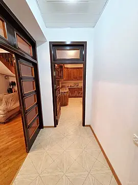 Kirayə verilir 7 otaqlı həyət evi 300 m²