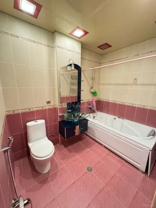 Satılır 3 otaqlı mənzil 150 m²