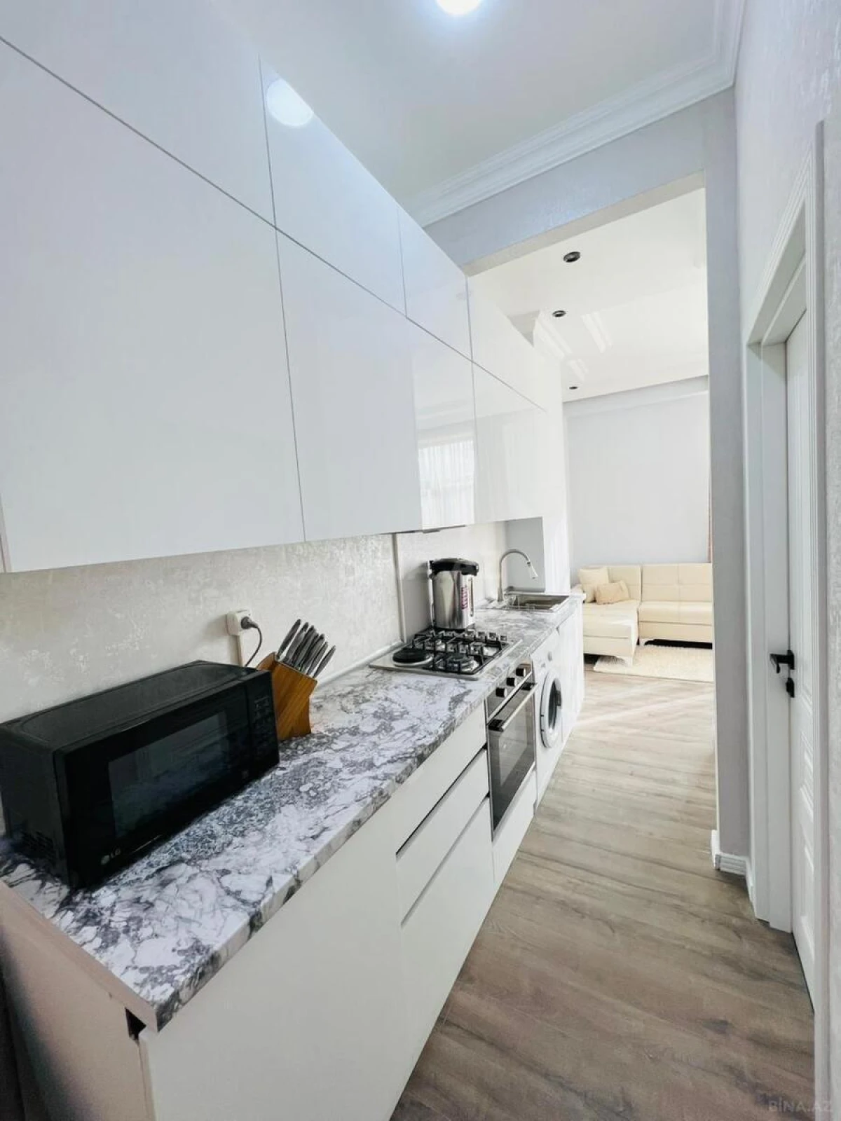 Satılır 3 otaqlı mənzil 77 m²