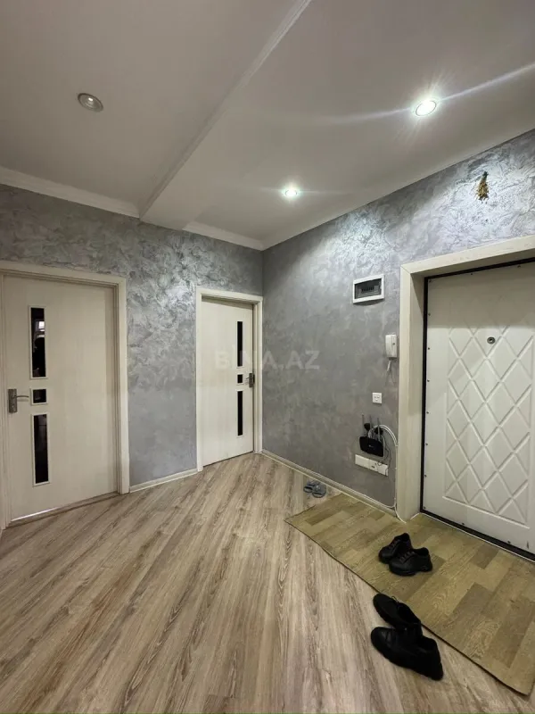 Satılır 3 otaqlı mənzil 95 m²
