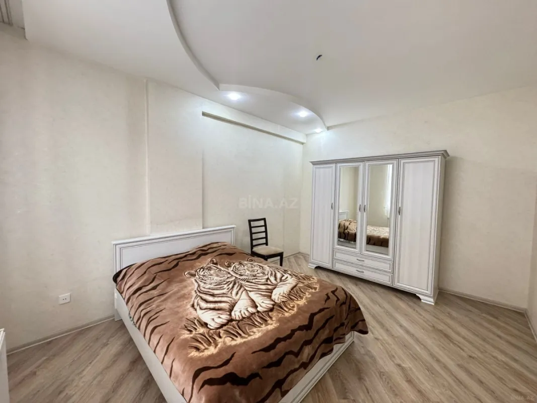 Satılır 3 otaqlı mənzil 95 m²