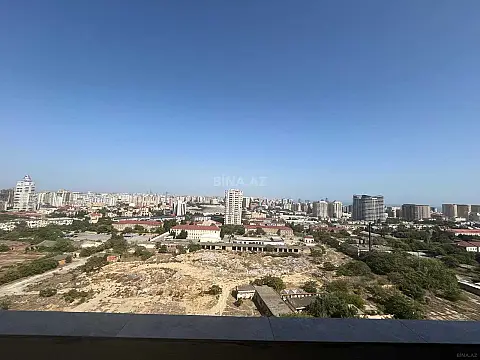 Satılır 3 otaqlı mənzil 122 m²