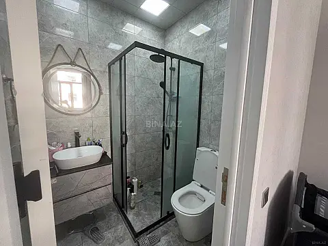 Satılır 3 otaqlı mənzil 122 m²