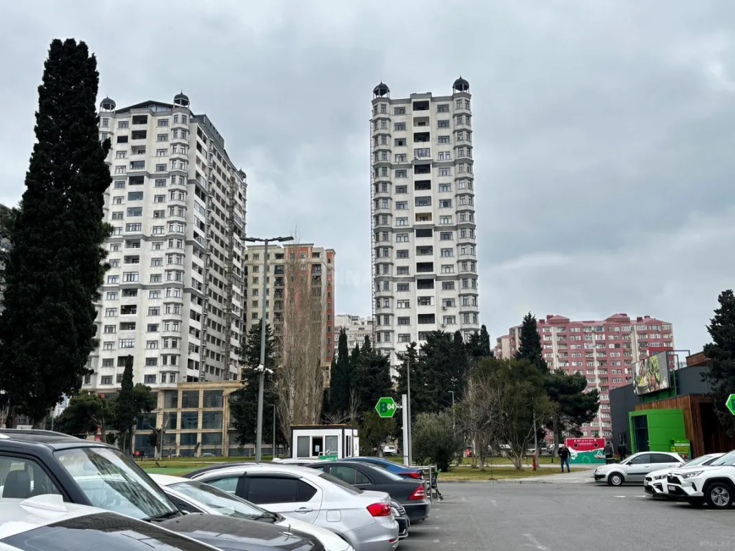 Satılır 2 otaqlı mənzil 70.7 m²